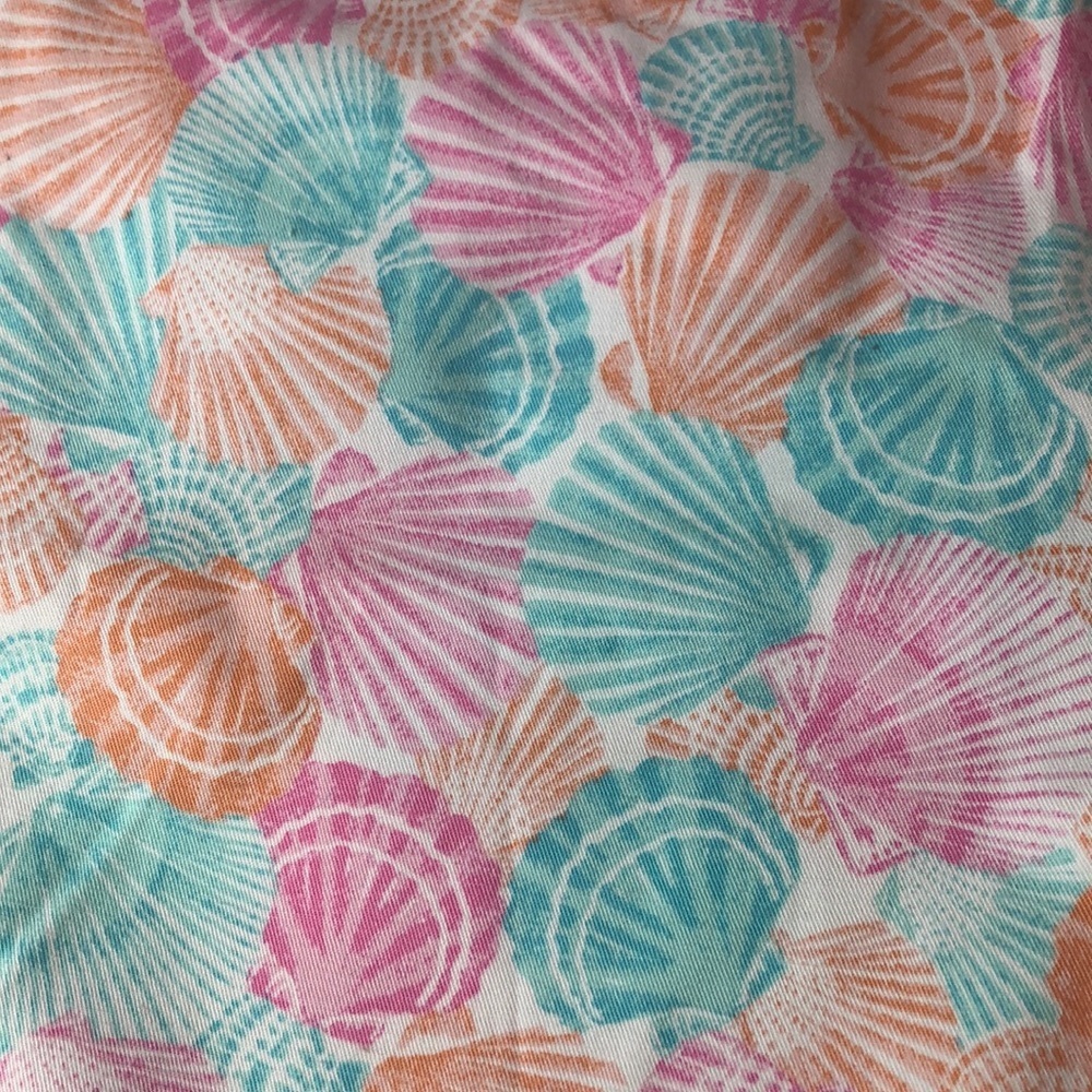 NEW Talbots Multicolor Pastel Seashells Print Twill Shorts Size 4 7” rise NWOT - Picture 2 of 11